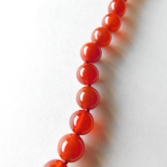 sterling and carnelian stone knotted bead necklace - Picture 4 of 6